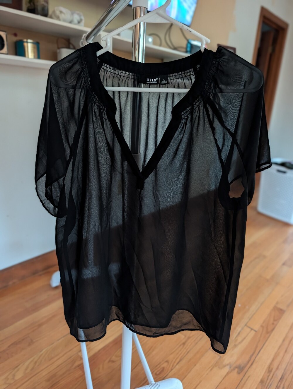 a.n.a. Black Sheer Chiffon Blouse Women’s Size Large V-Neck Short Sleeve
